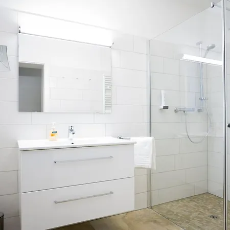 View Julia By We Rent