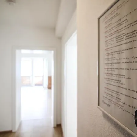 View Julia By We Rent * צל-אם-זי